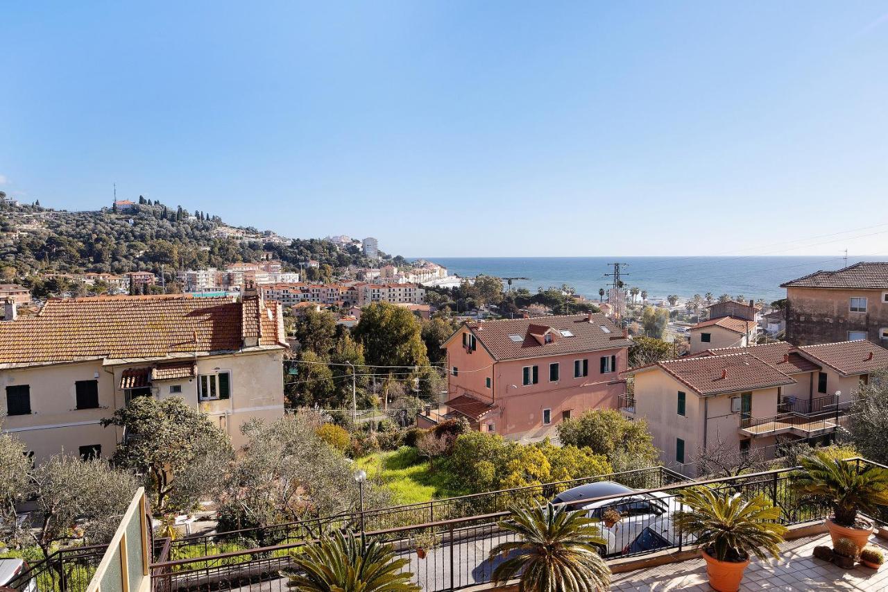 Seaview Apartment Imperia Extérieur photo