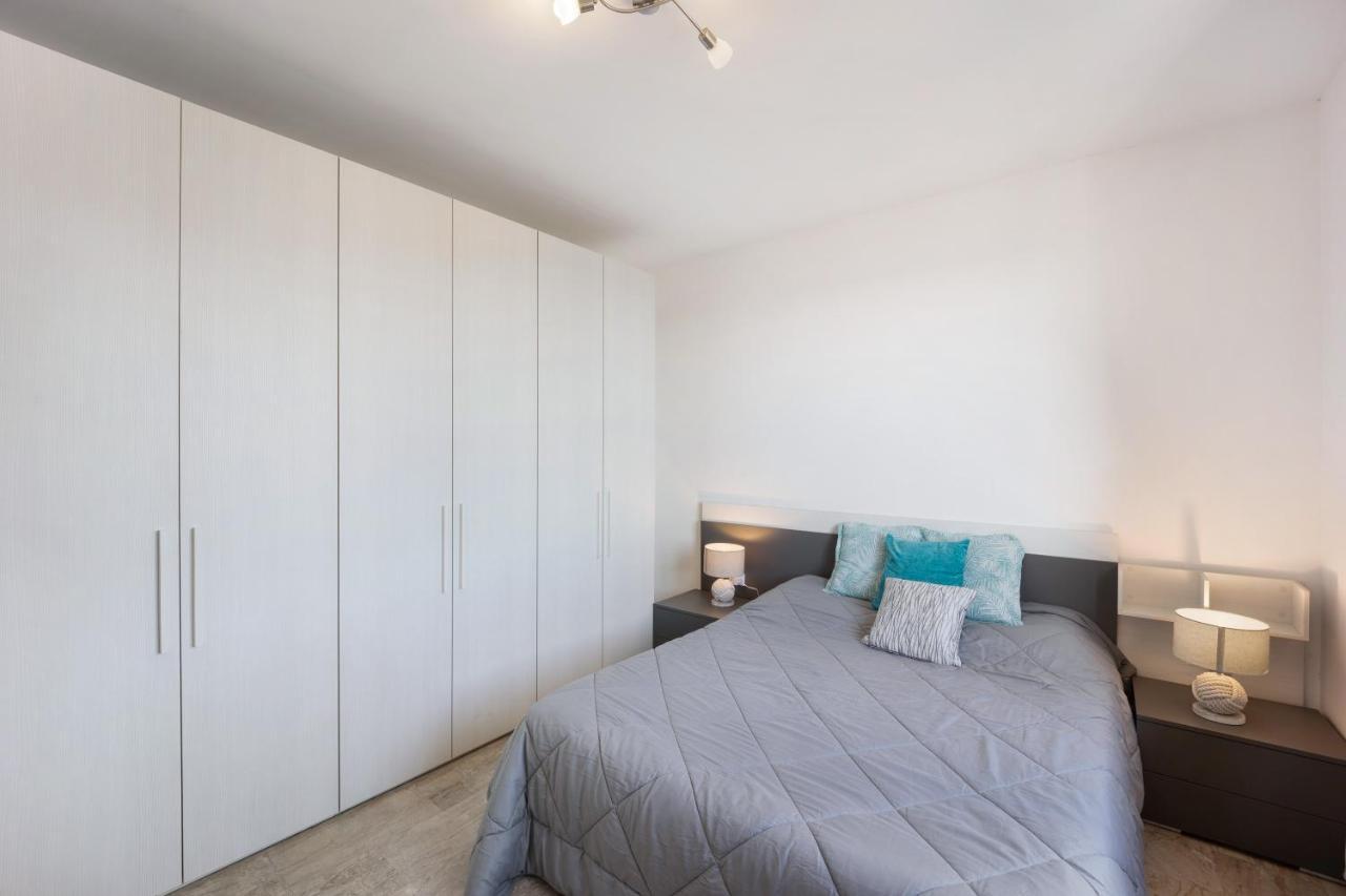 Seaview Apartment Imperia Extérieur photo